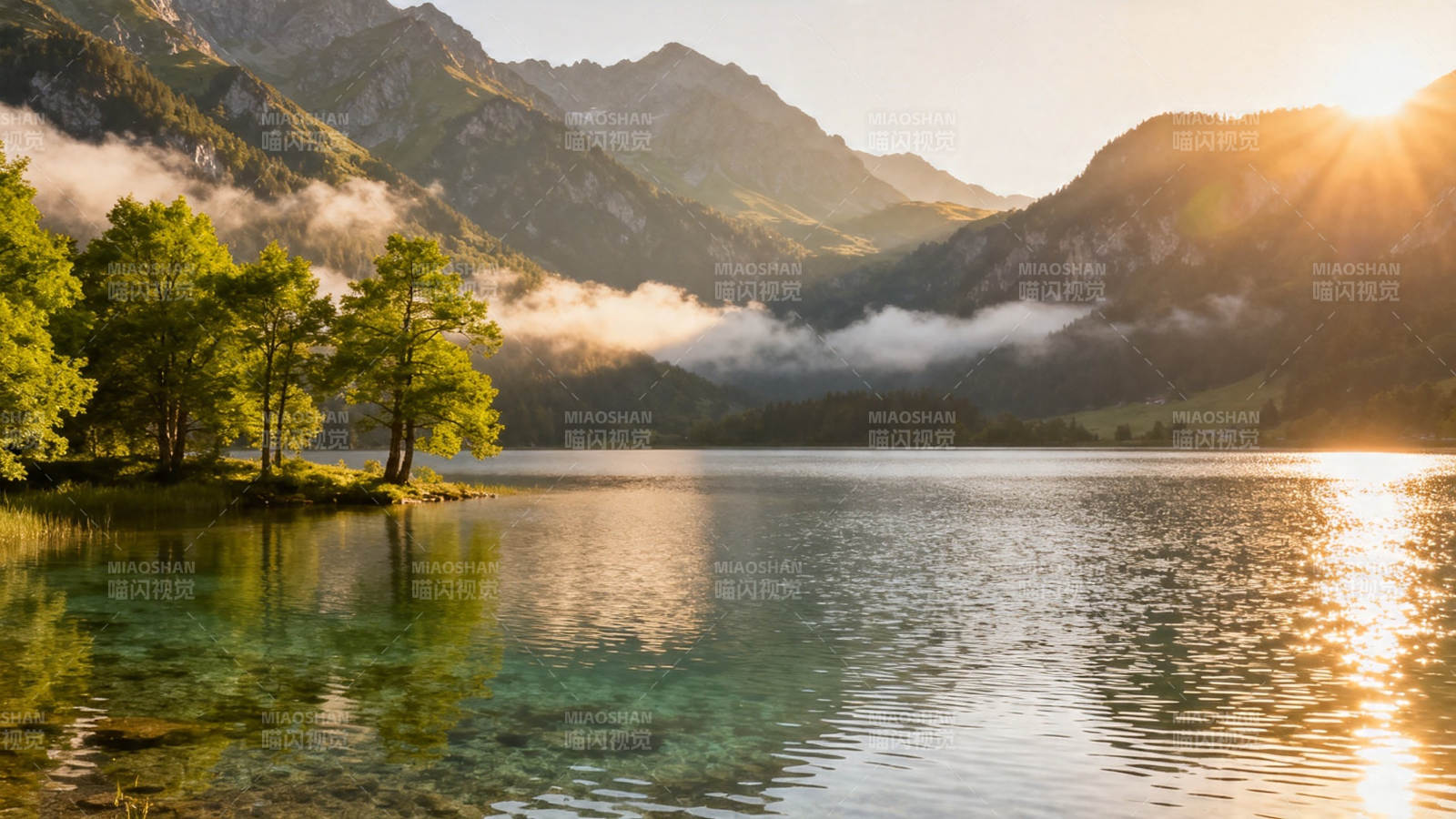 湖光山色 晨曦映水图片