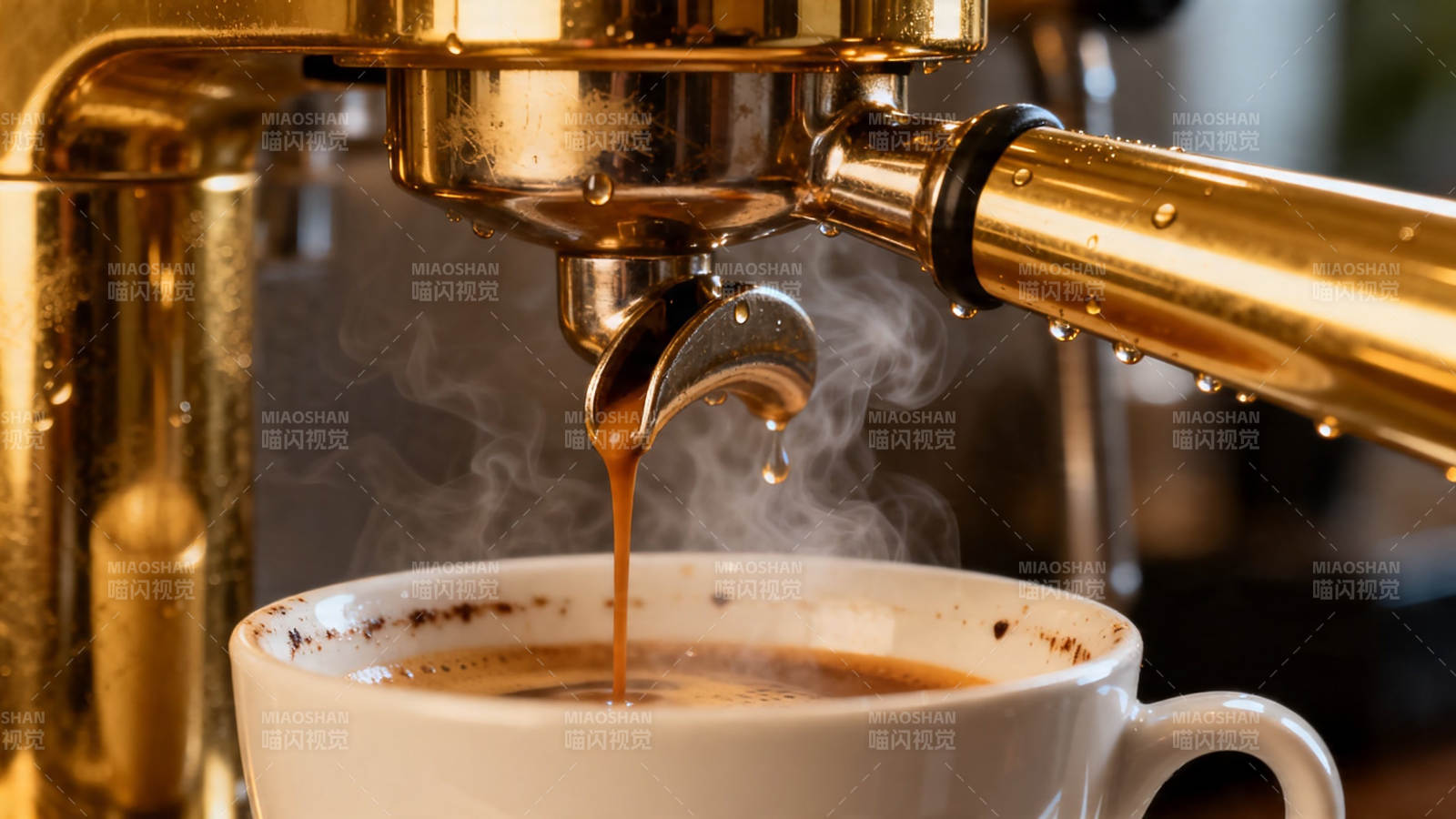 金机萃取 香浓入杯图片