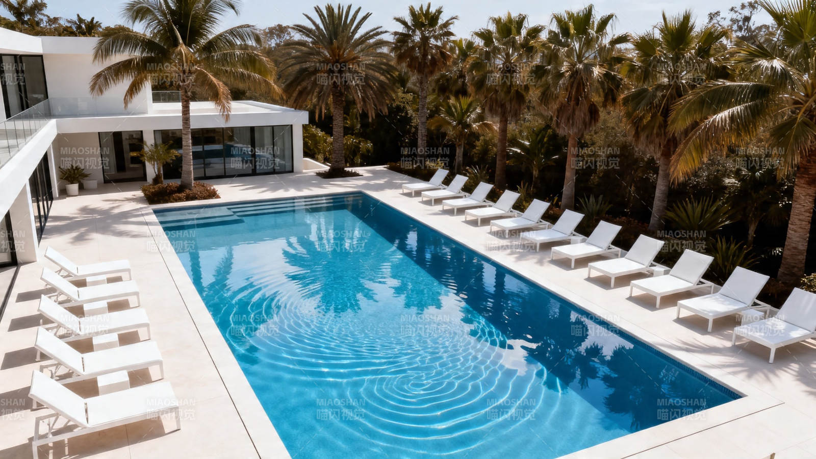 棕榈泳池别墅度假风图片