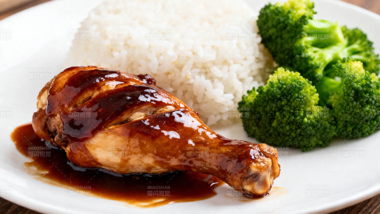 照烧鸡腿配米饭西兰花图片