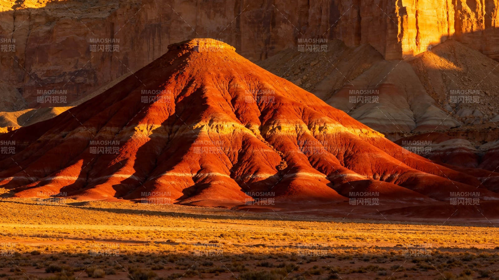 红岩夕照 荒漠奇峰图片