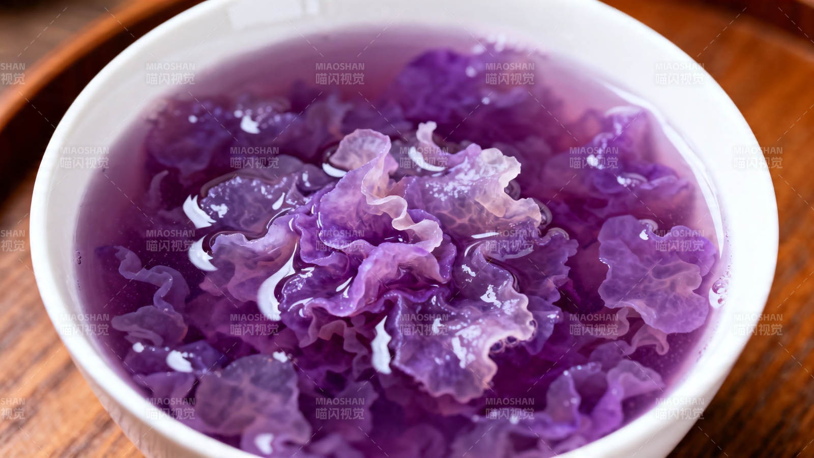 紫耳羹 养颜又美味图片