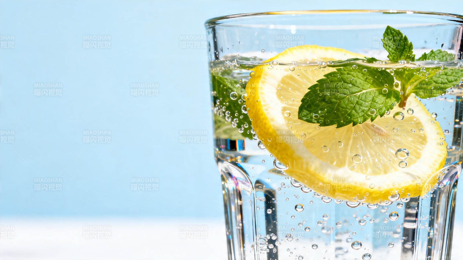 柠檬薄荷气泡水图片