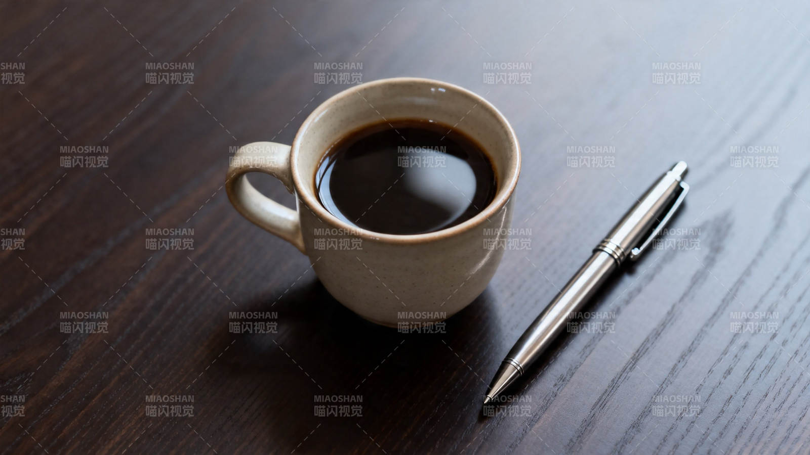 咖啡与笔 静享时光图片