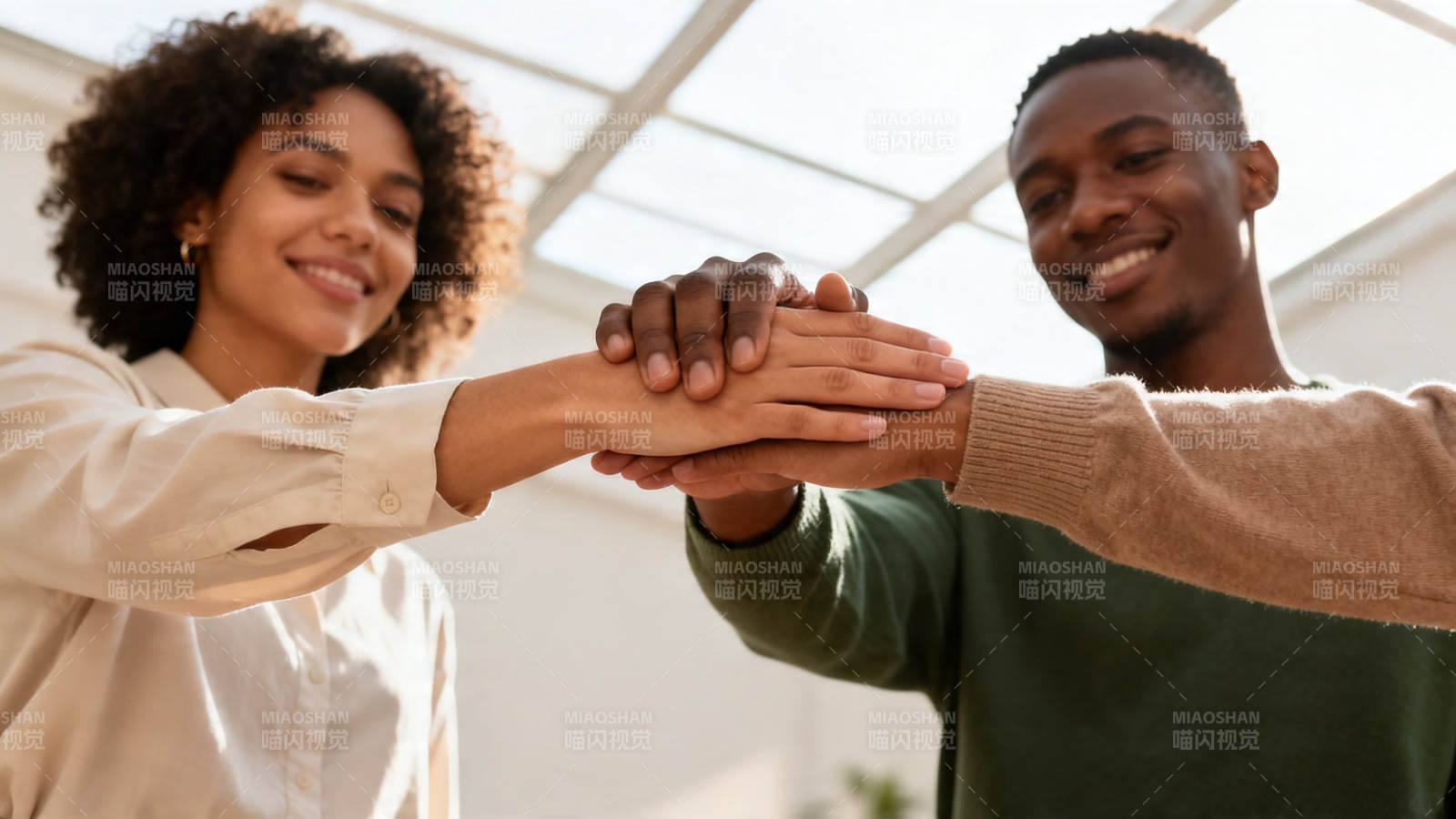 携手同心 共创未来图片