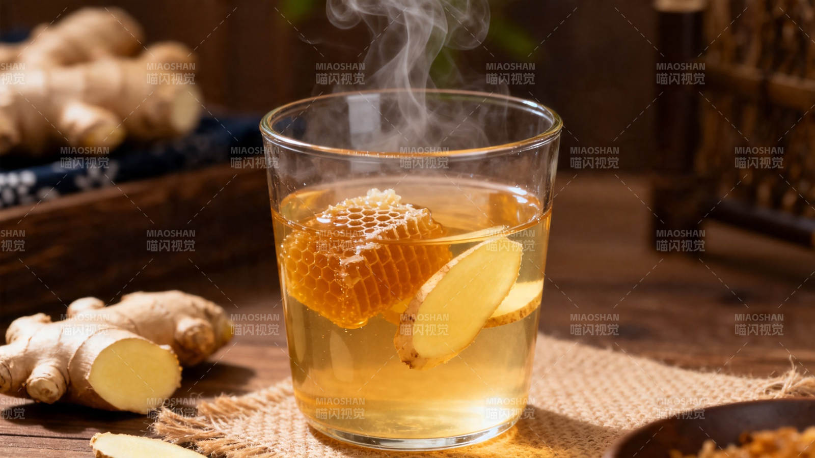 姜蜜热饮 暖身养生佳品图片