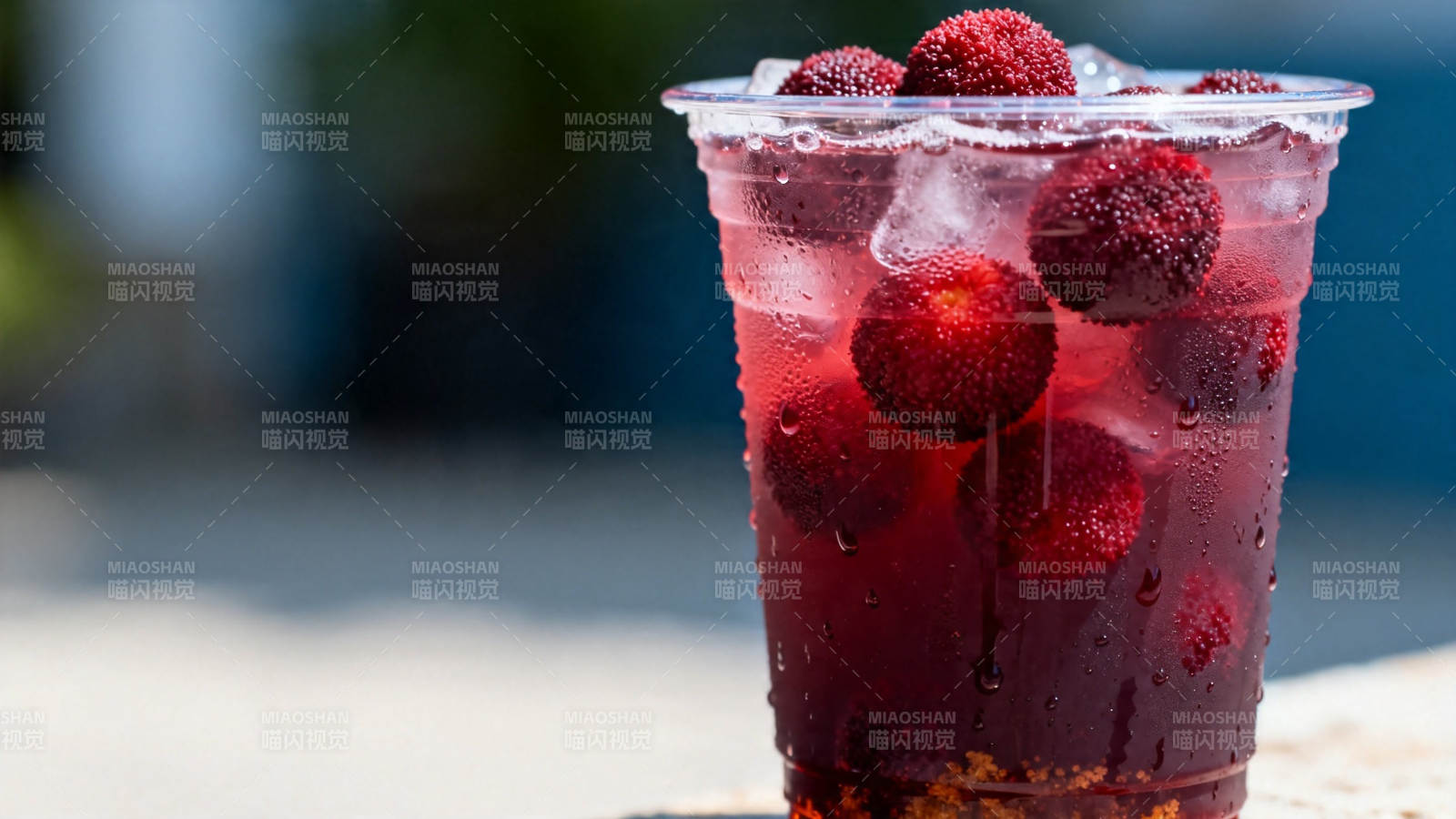 冰镇杨梅饮 清凉解暑佳图片