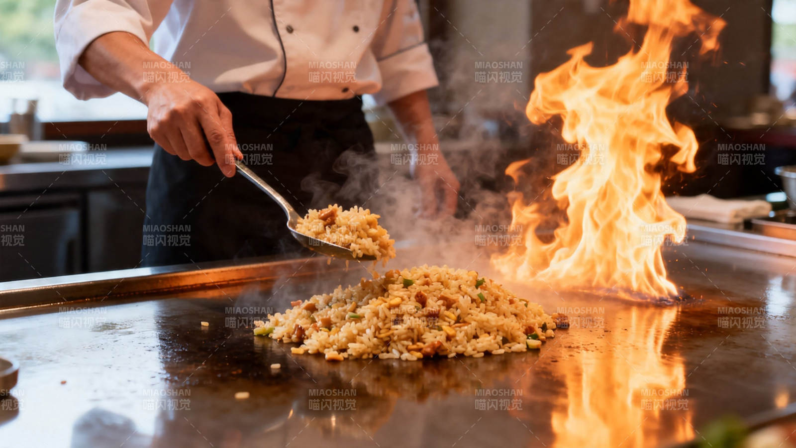 铁板炒饭火焰秀图片