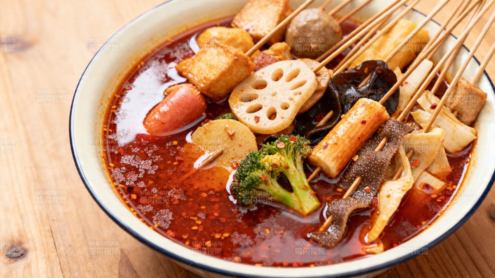 红油串串香 麻辣鲜香诱图片