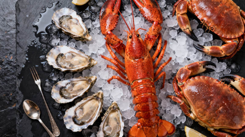 冰镇海鲜盛宴 龙虾蟹蚝图片