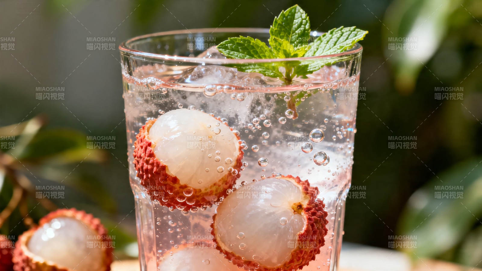 荔枝气泡饮 清凉一夏图片