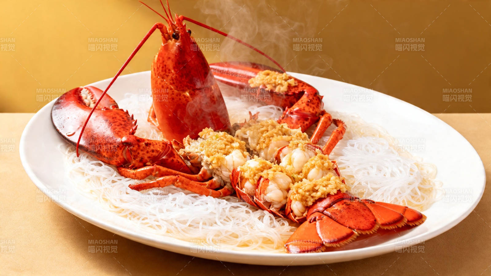 蒜蓉粉丝蒸龙虾图片