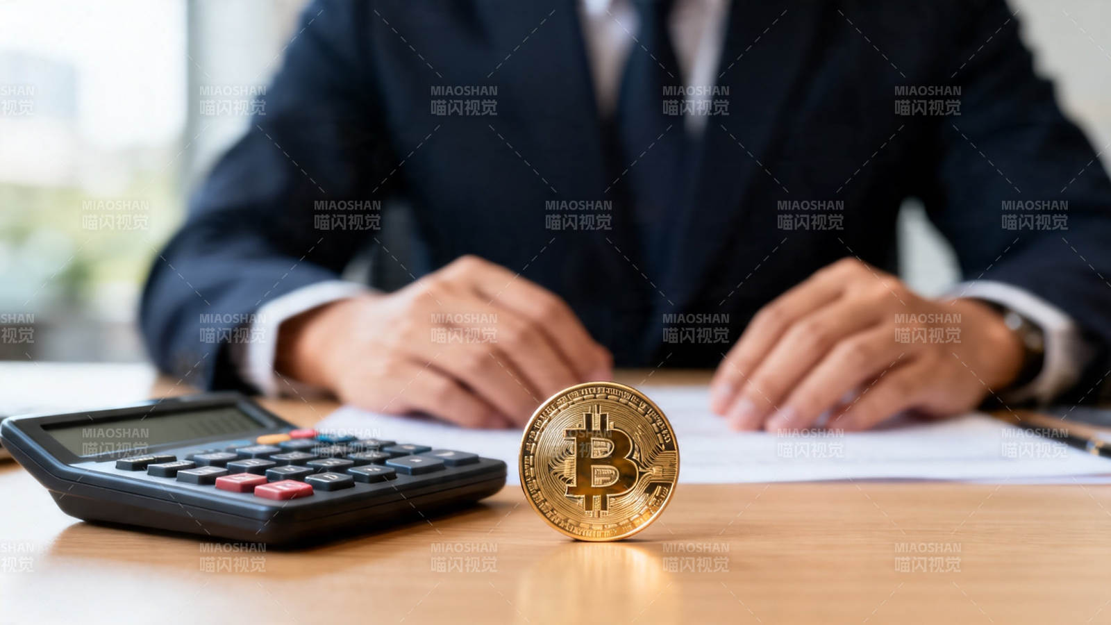 比特币与商务计算场景图片