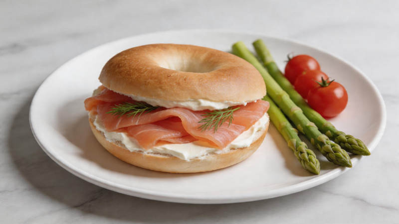 烟熏三文鱼贝果配芦笋番茄图片