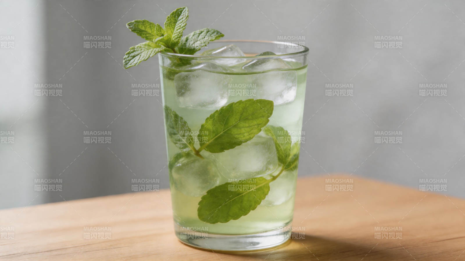 冰爽薄荷饮 清凉一夏图片