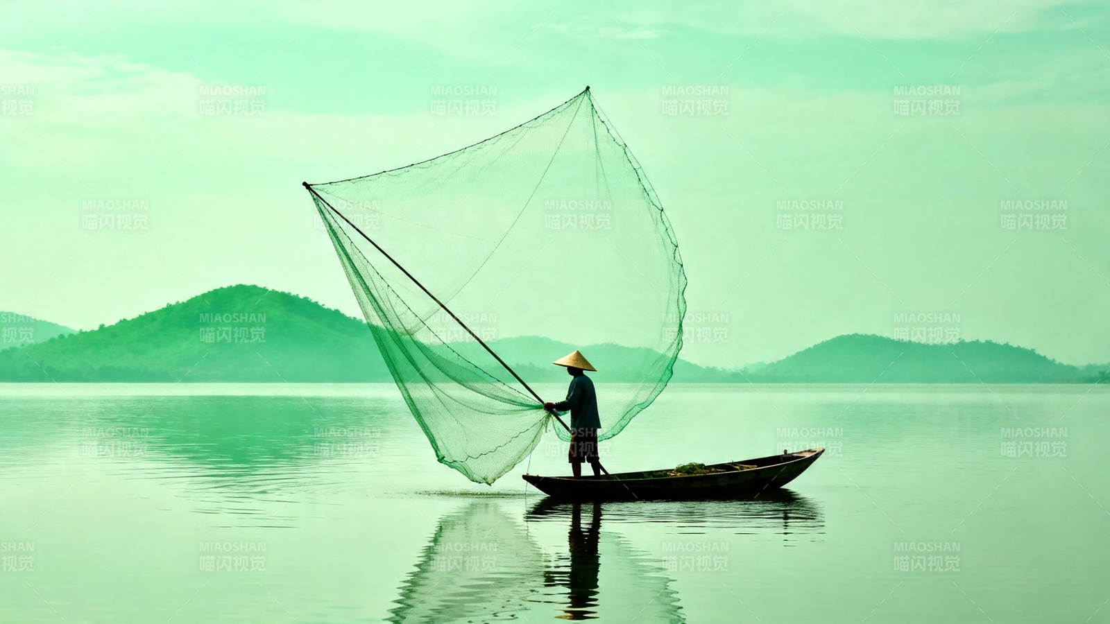 渔夫撒网 青山绿水间图片