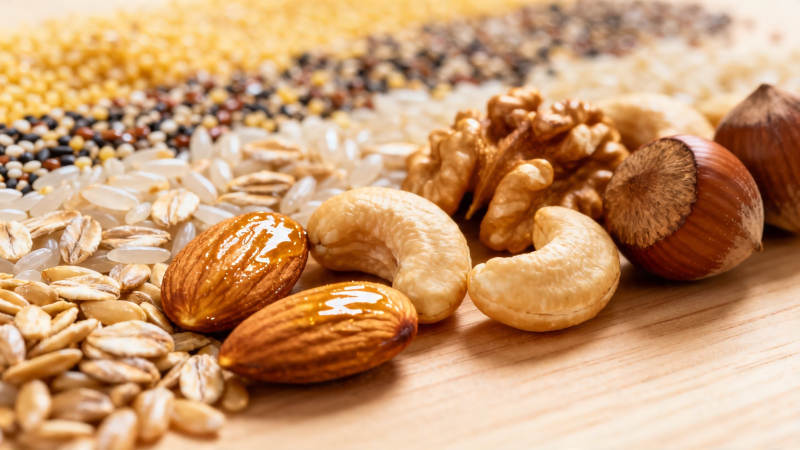 坚果谷物健康组合图片