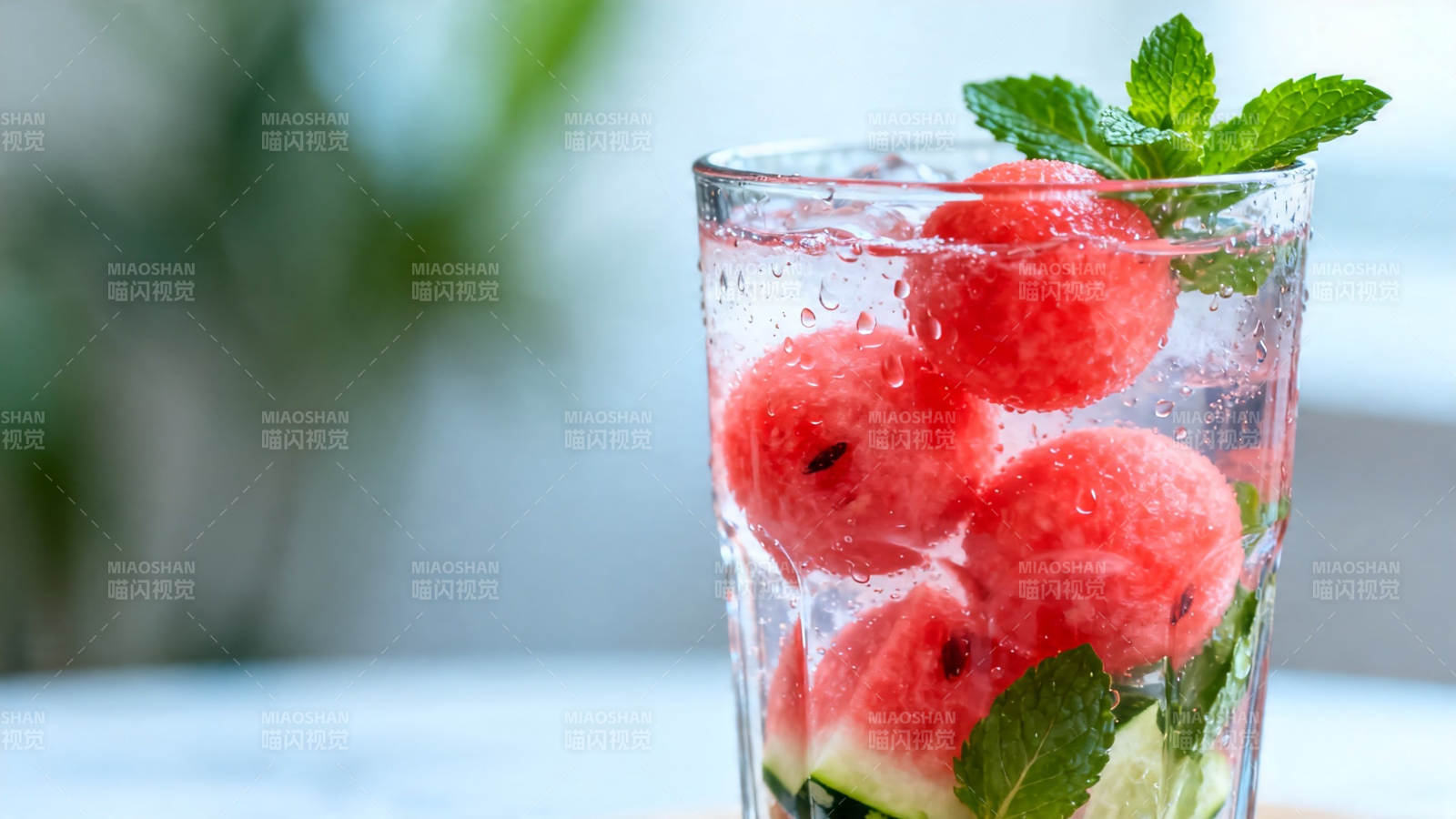 西瓜薄荷冰饮 清凉一夏图片