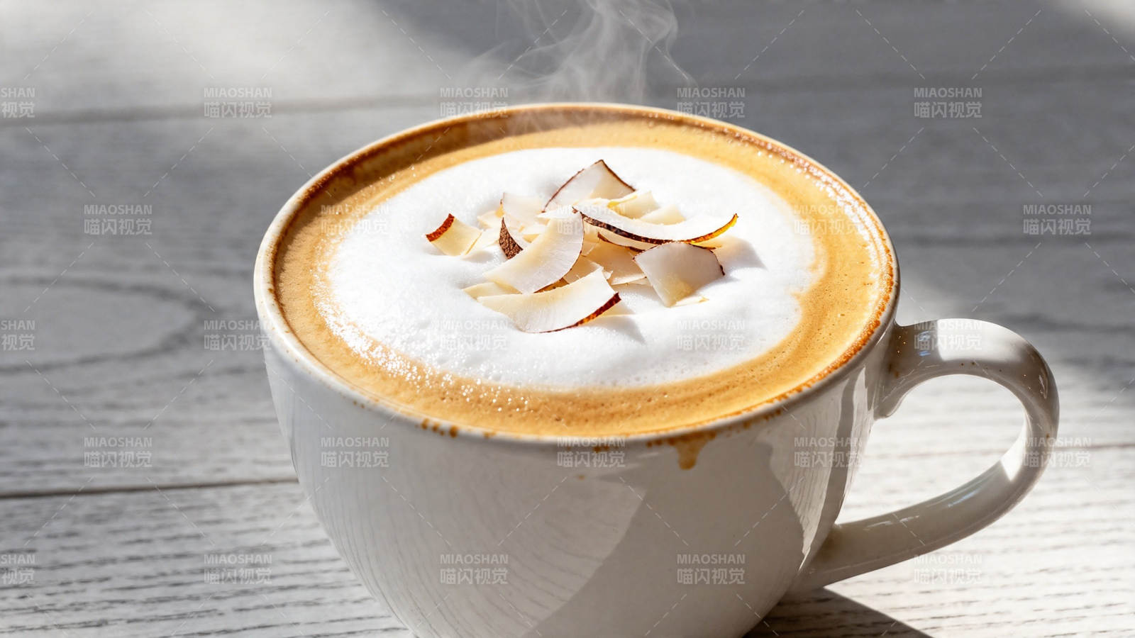 椰香拿铁 暖手暖心图片