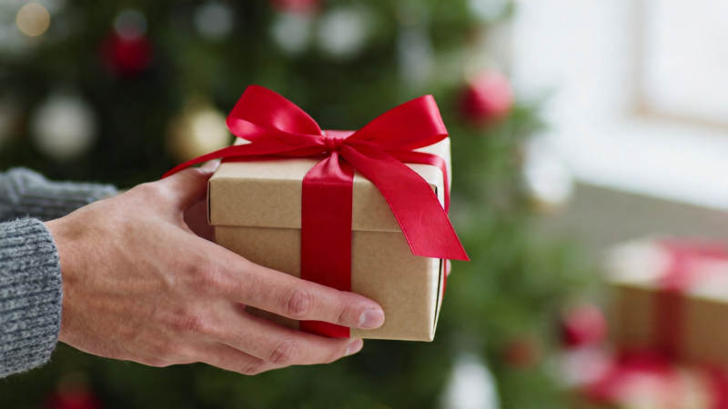 圣诞礼物 红丝带礼盒图片