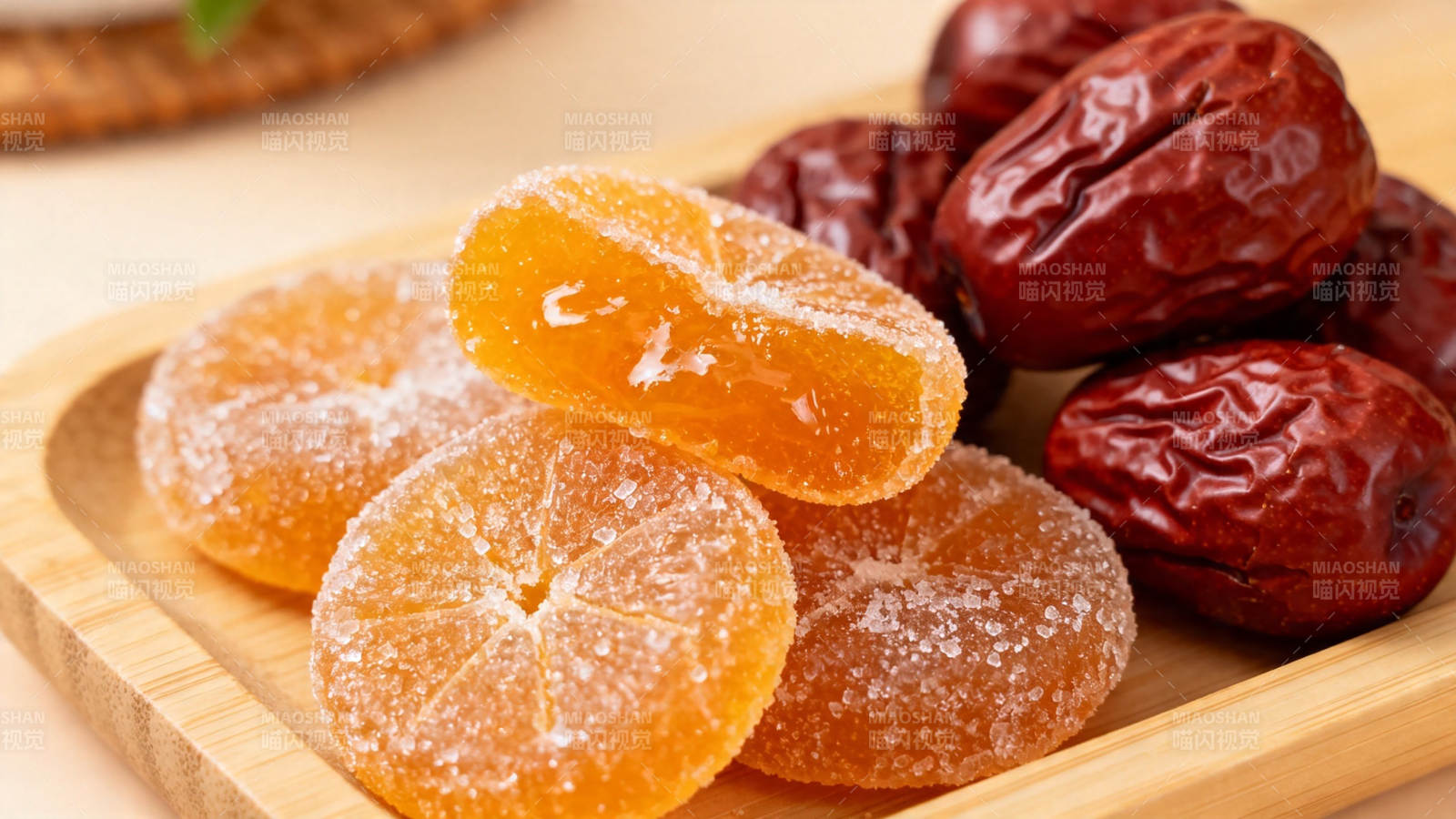 蜜桔干配红枣 甜润养生小食图片