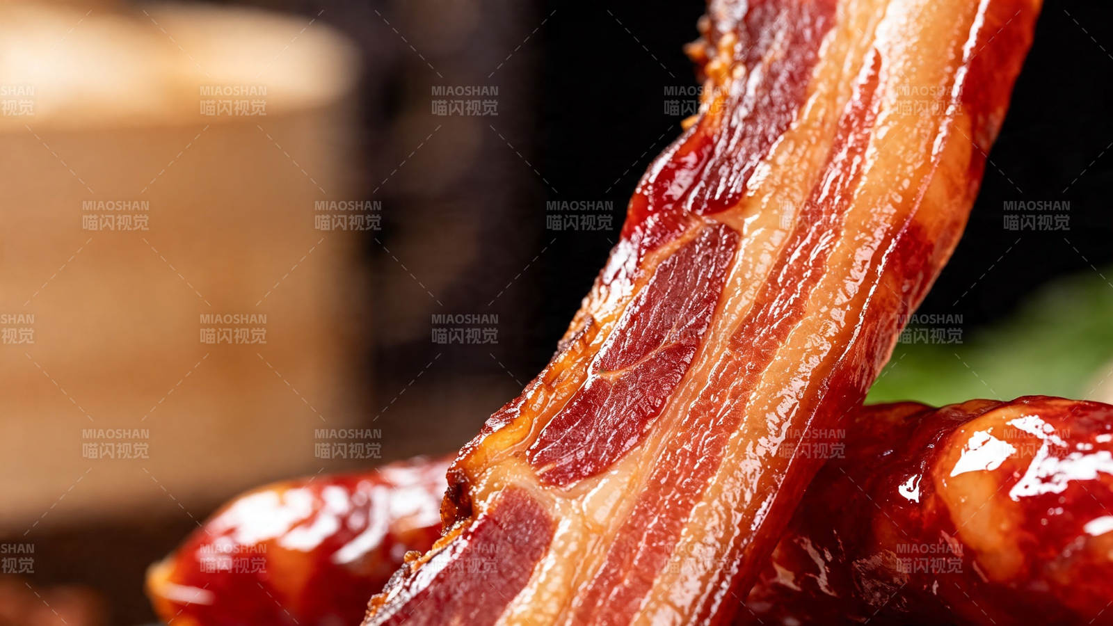 腊肉特写 油润诱人图片