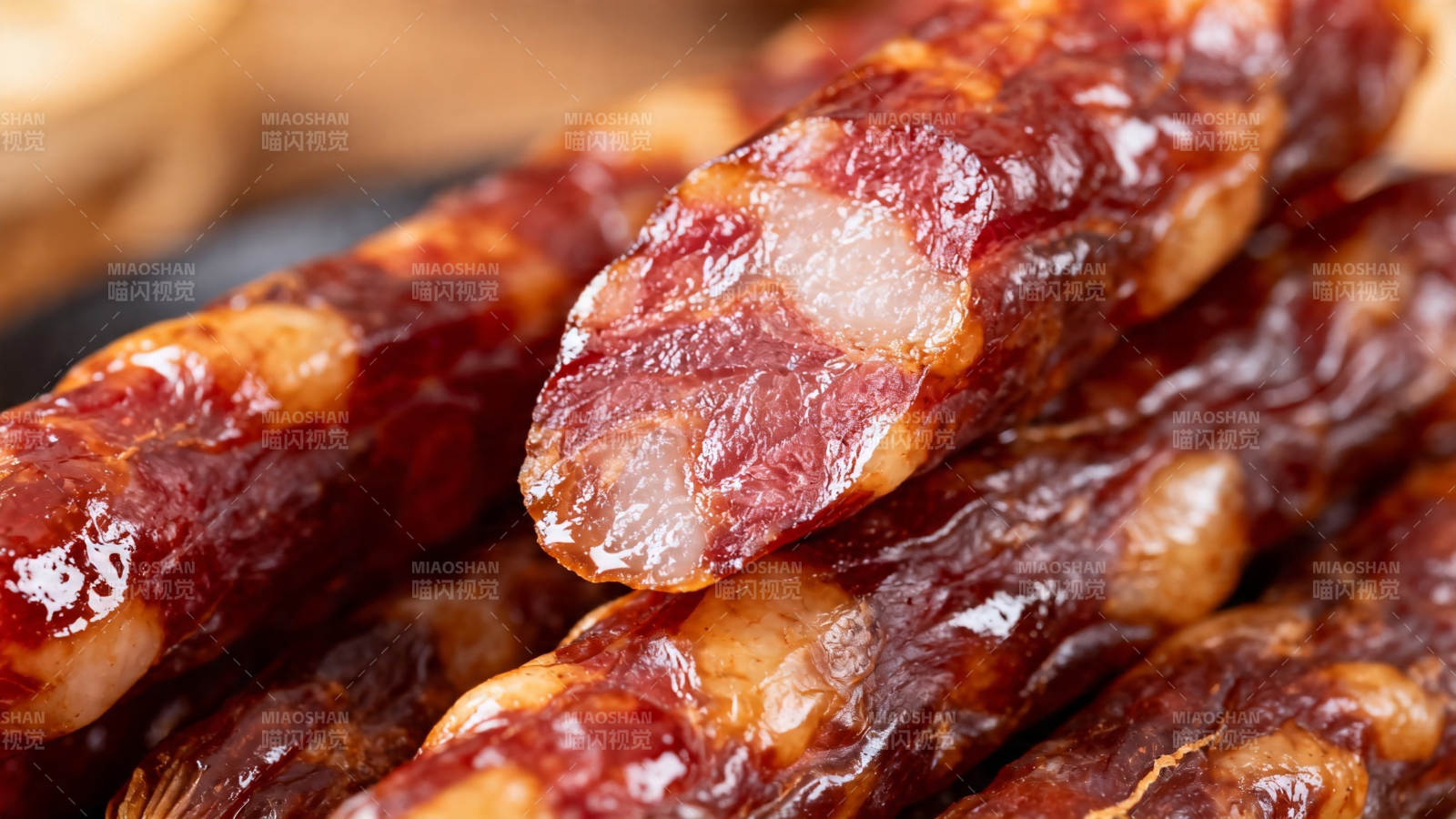 广式腊肠 油润香浓诱人图片