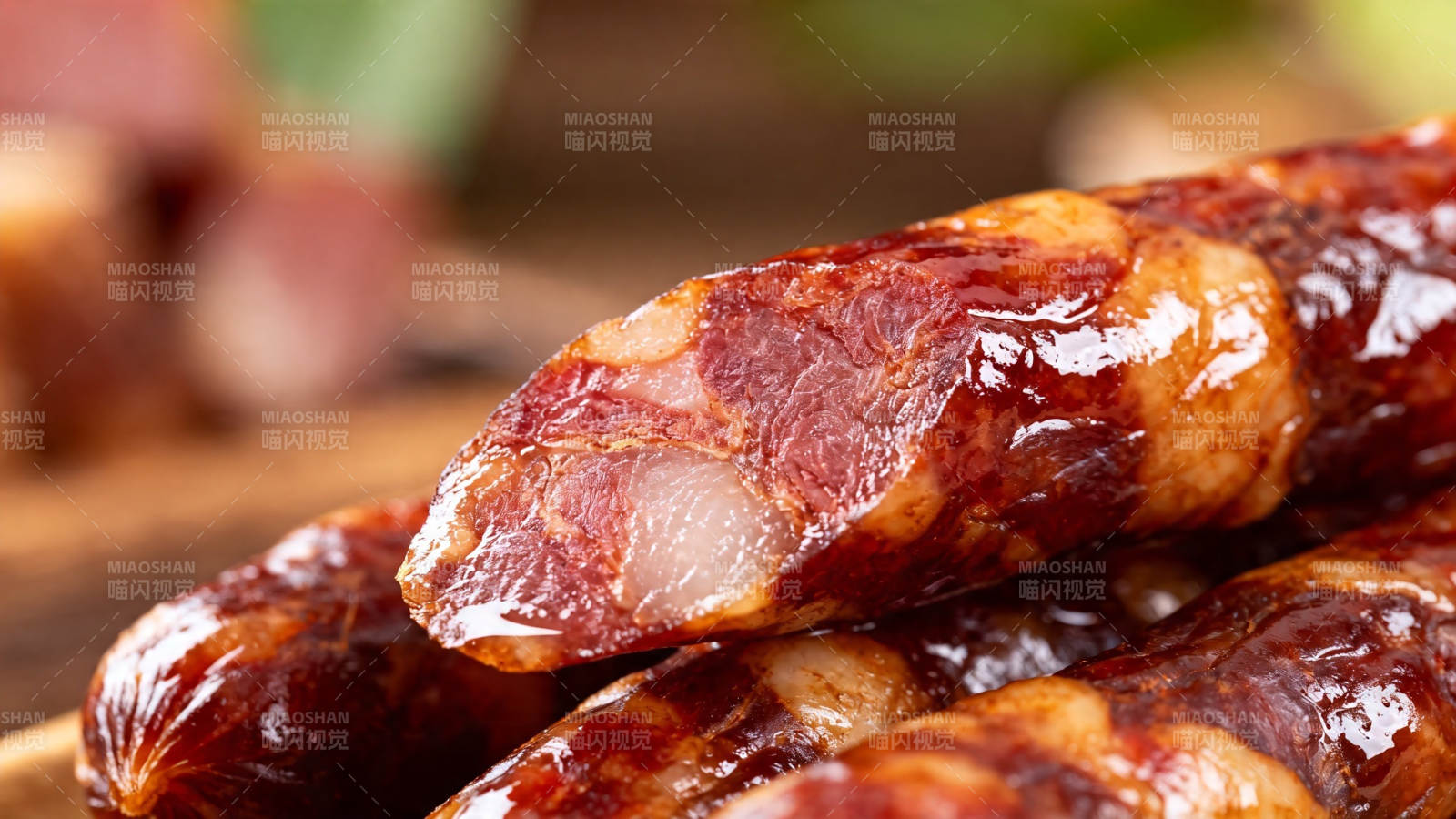 香肠特写 油亮诱人图片