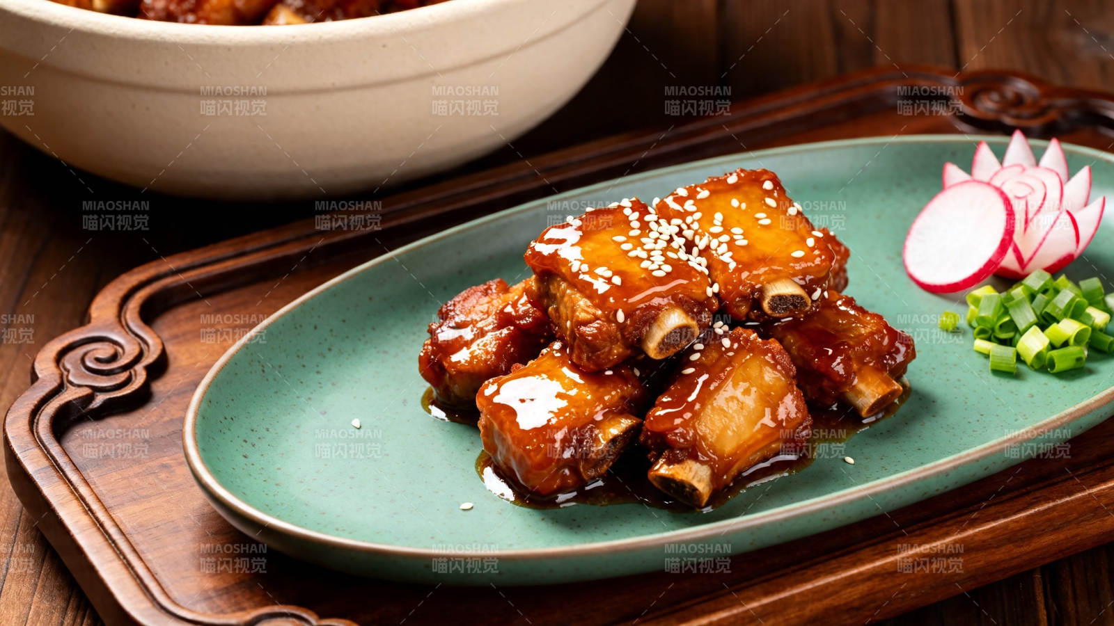 糖醋排骨配萝卜花图片