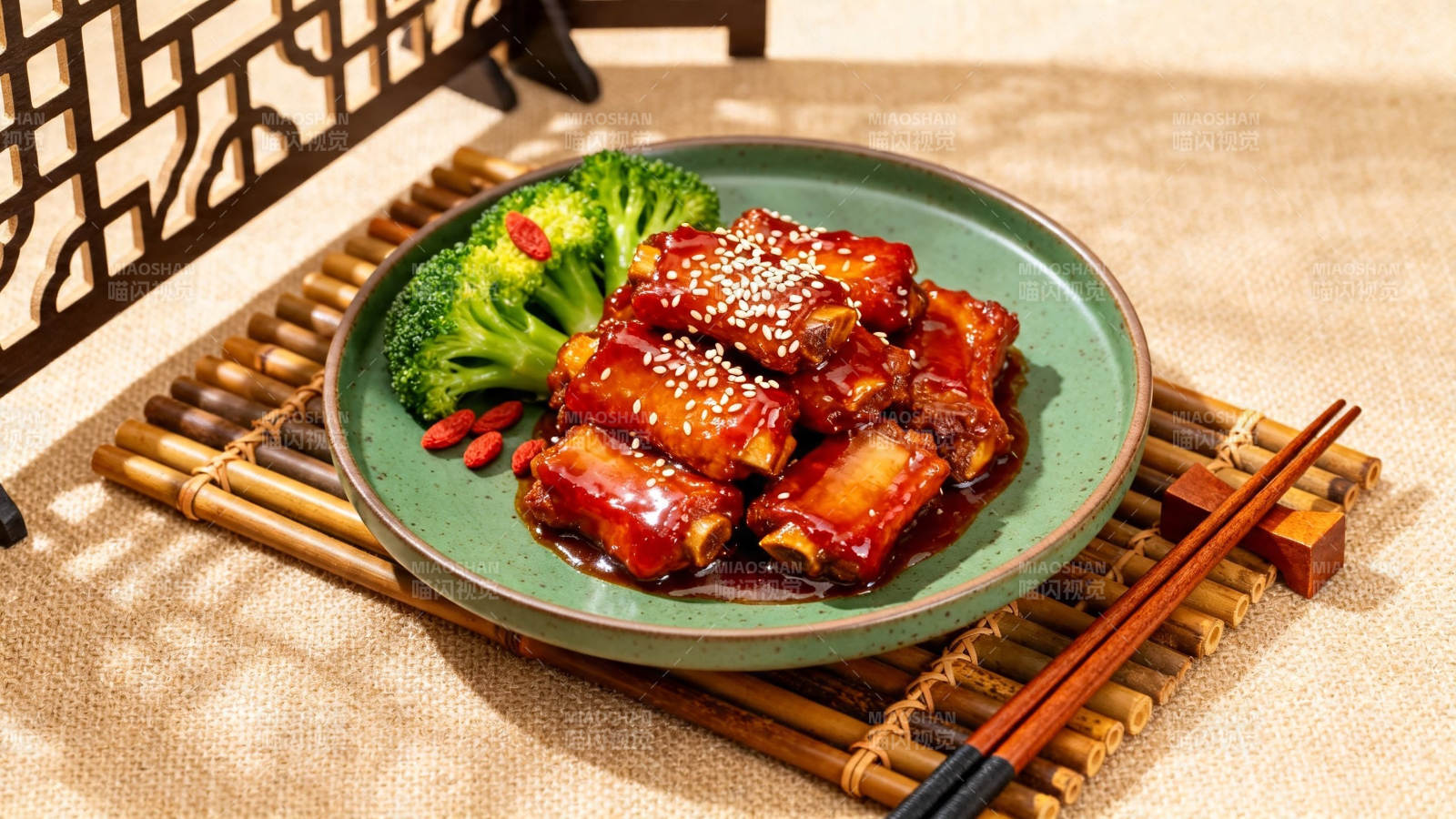 糖醋排骨配西兰花图片