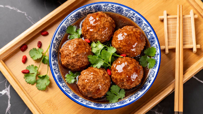 红烧狮子头 香嫩诱人图片