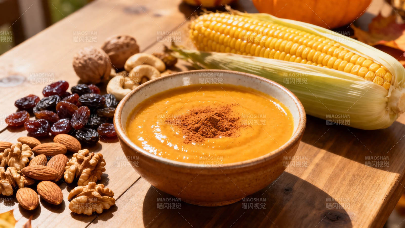 秋日暖汤 坚果玉米伴香浓图片