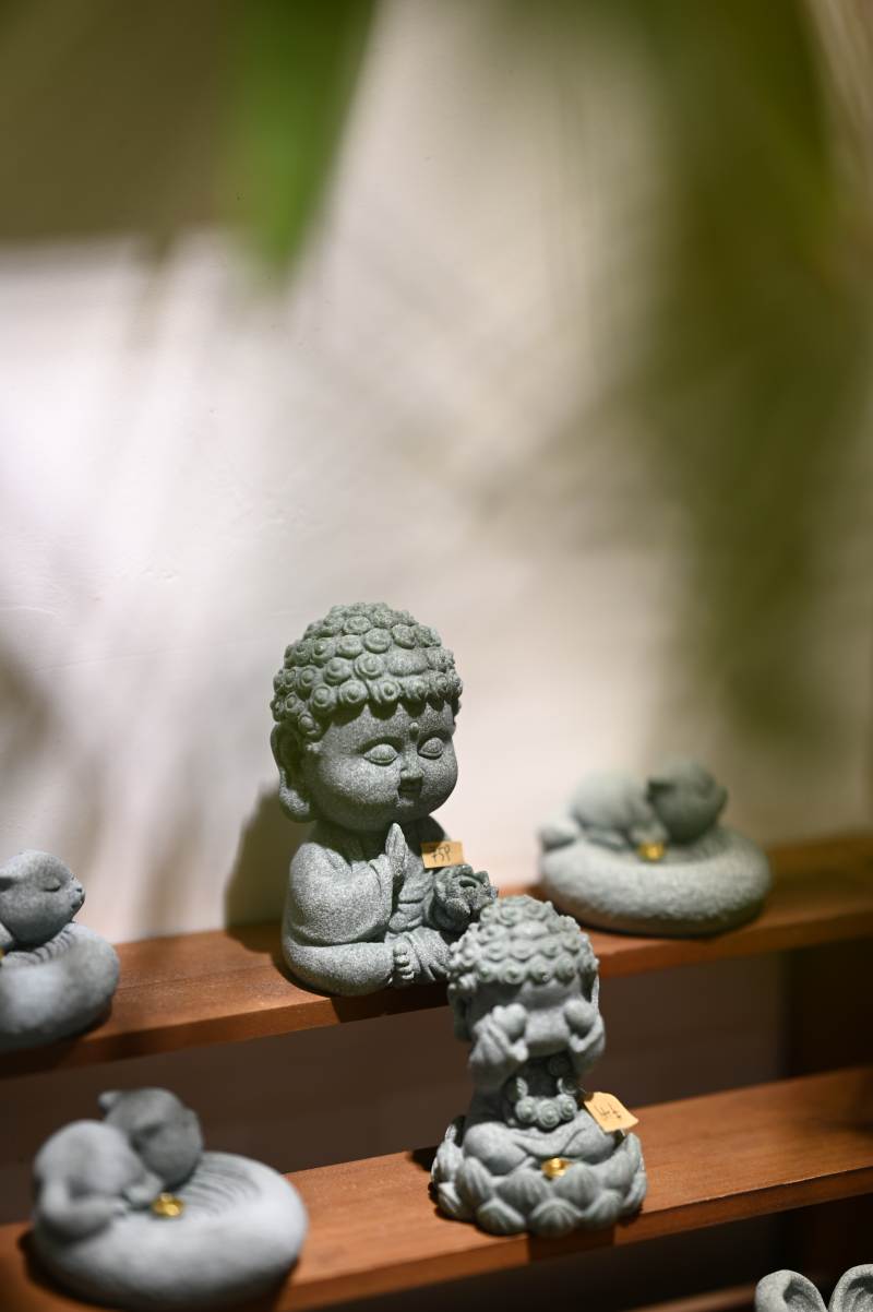 禅意小佛 静默生慧图片