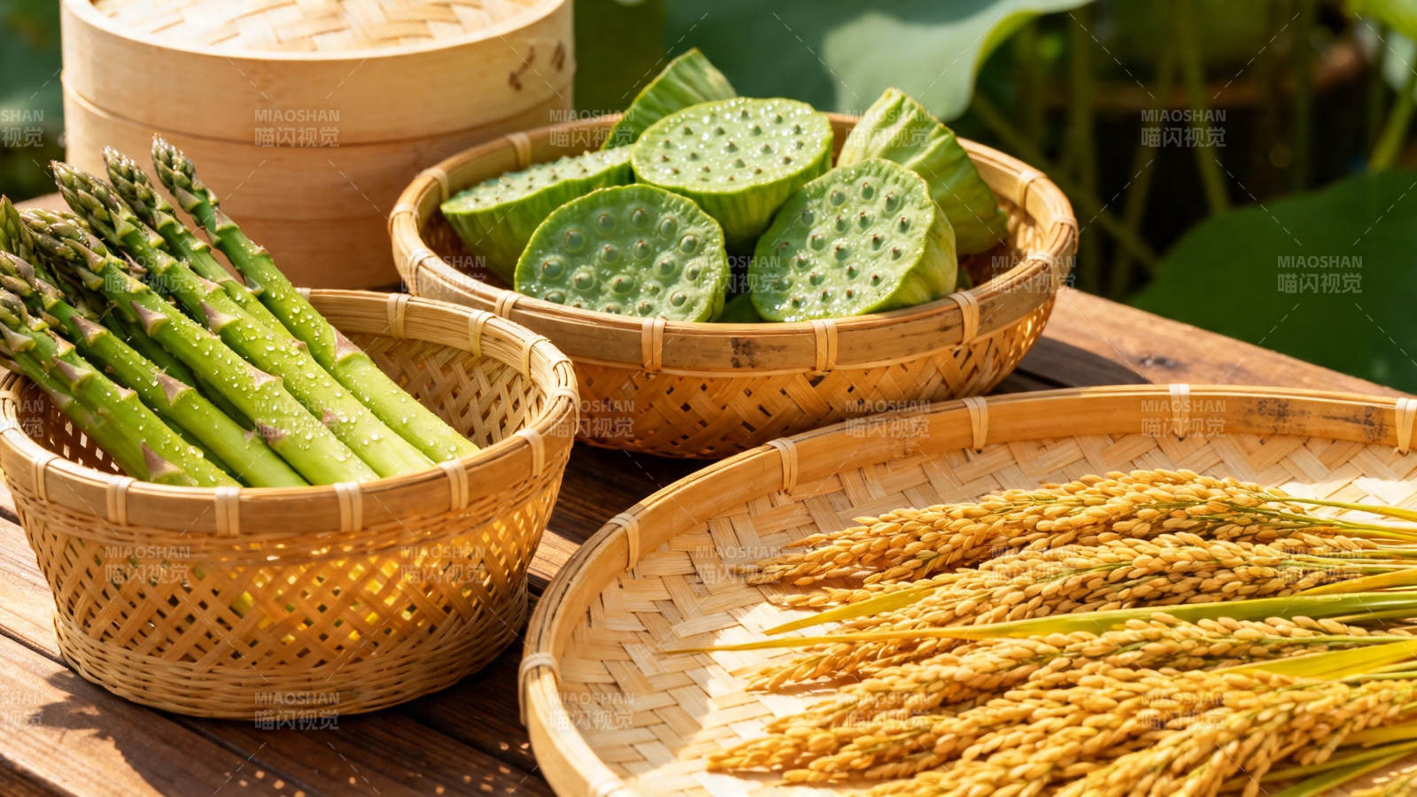 竹篮盛鲜蔬 稻穗映荷塘图片