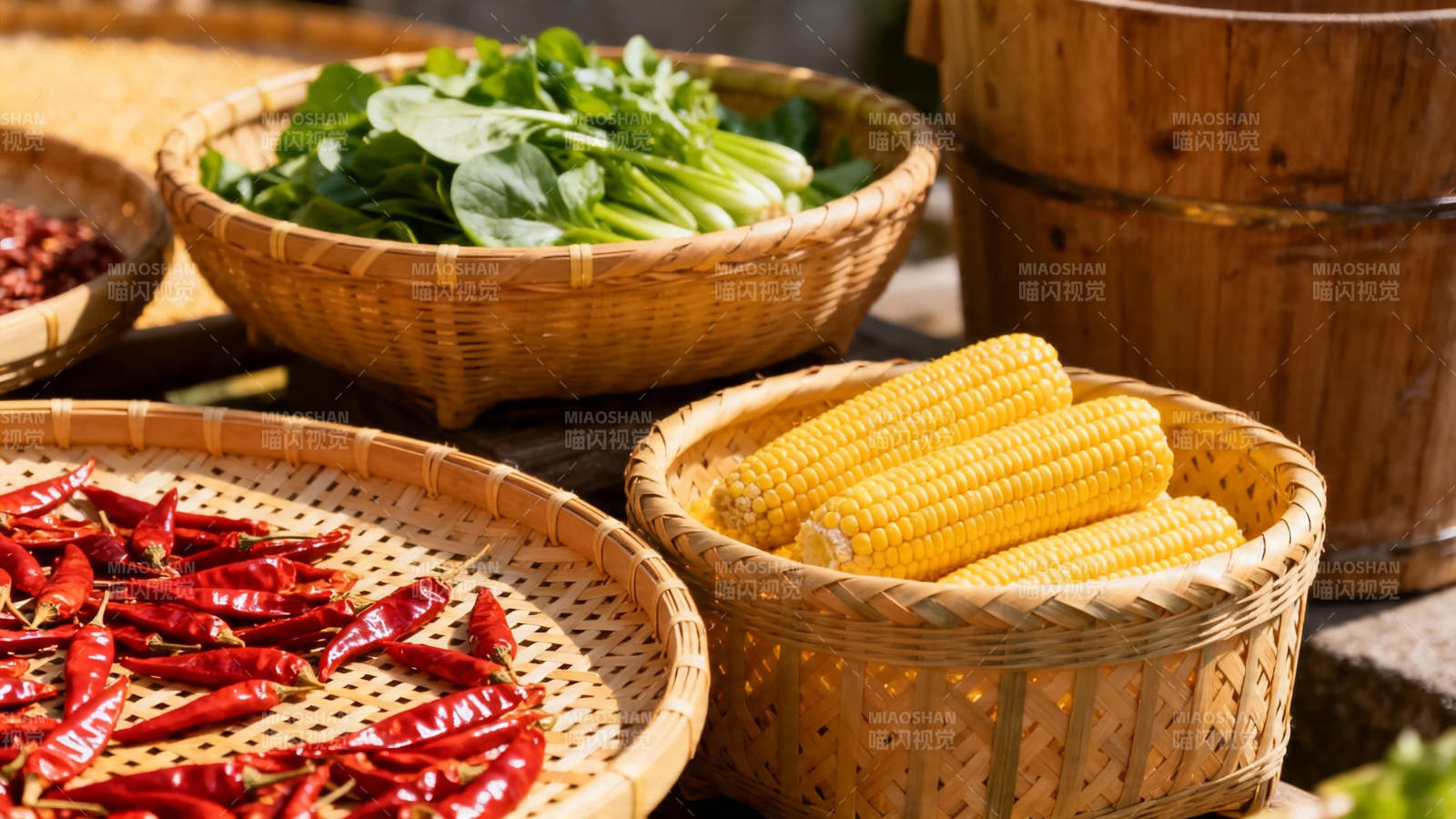 篮中蔬果 丰收好时节图片