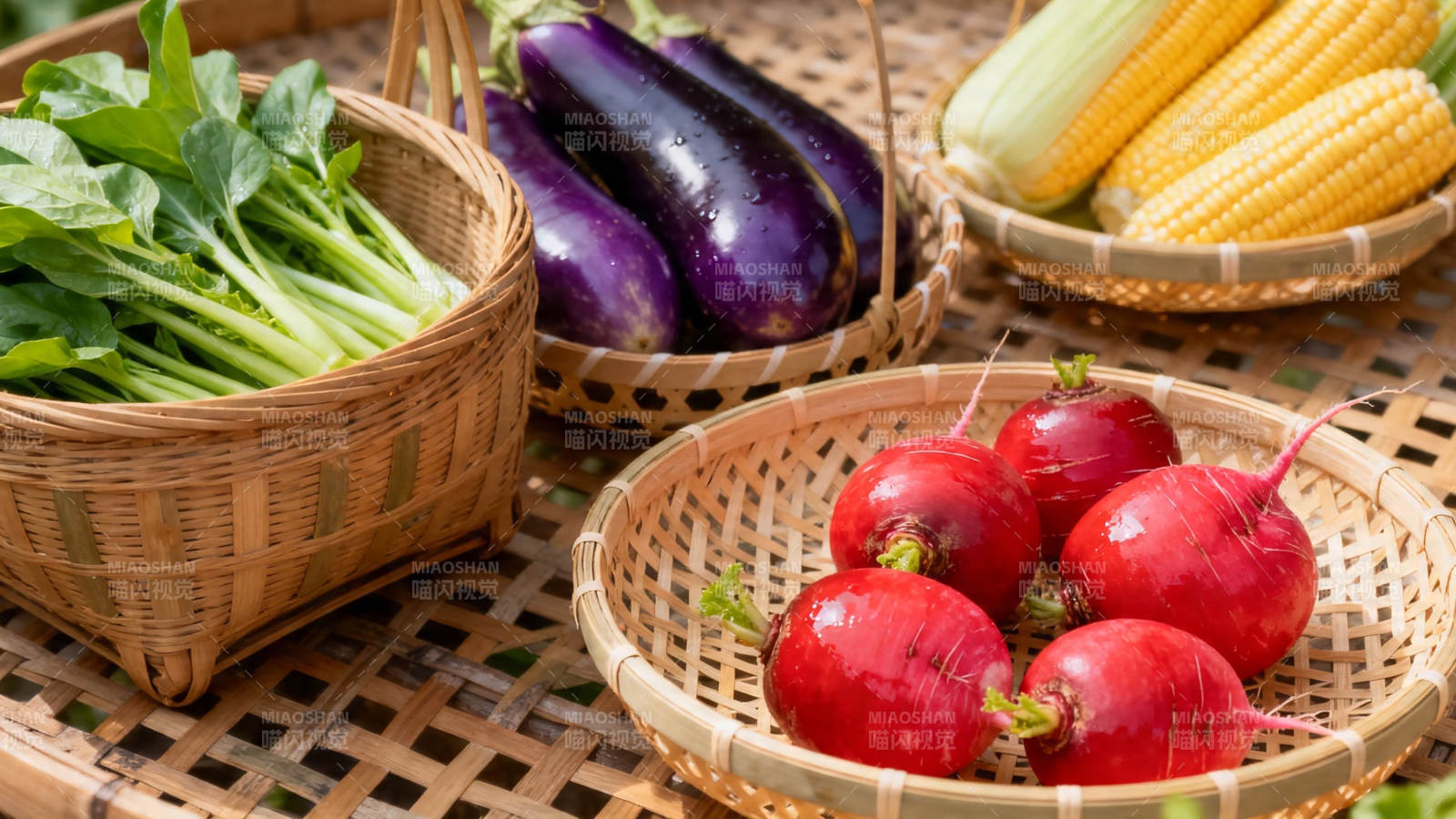 新鲜蔬菜篮 色彩缤纷诱人图片
