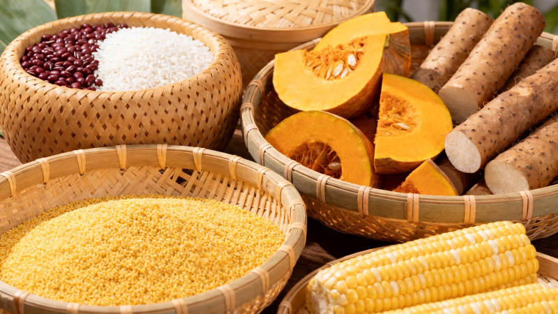 五谷丰登 秋日粮仓盛景图片