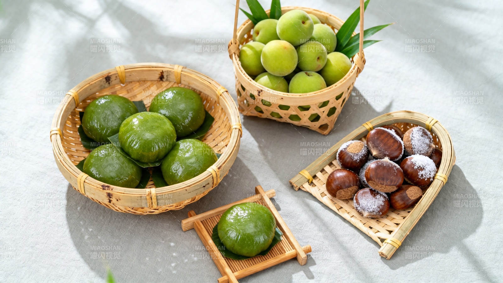 青团栗子青梅竹篮摆盘图片