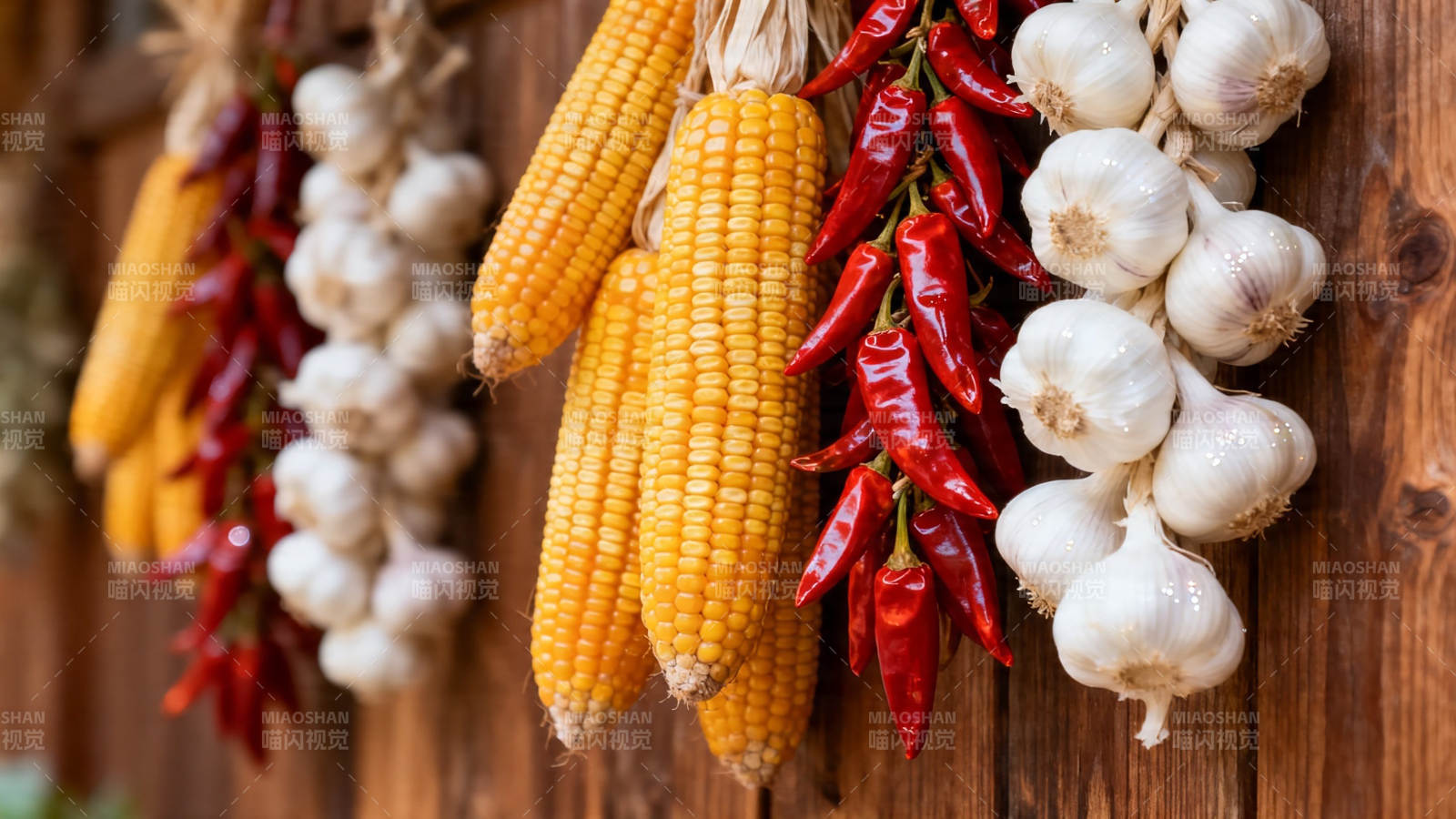 玉米辣椒蒜头挂墙香图片