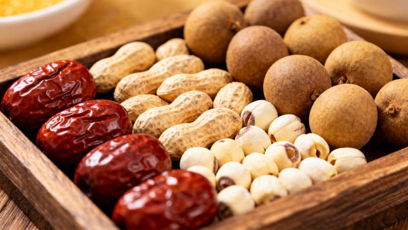 养生四宝 枣花生桂圆莲子图片