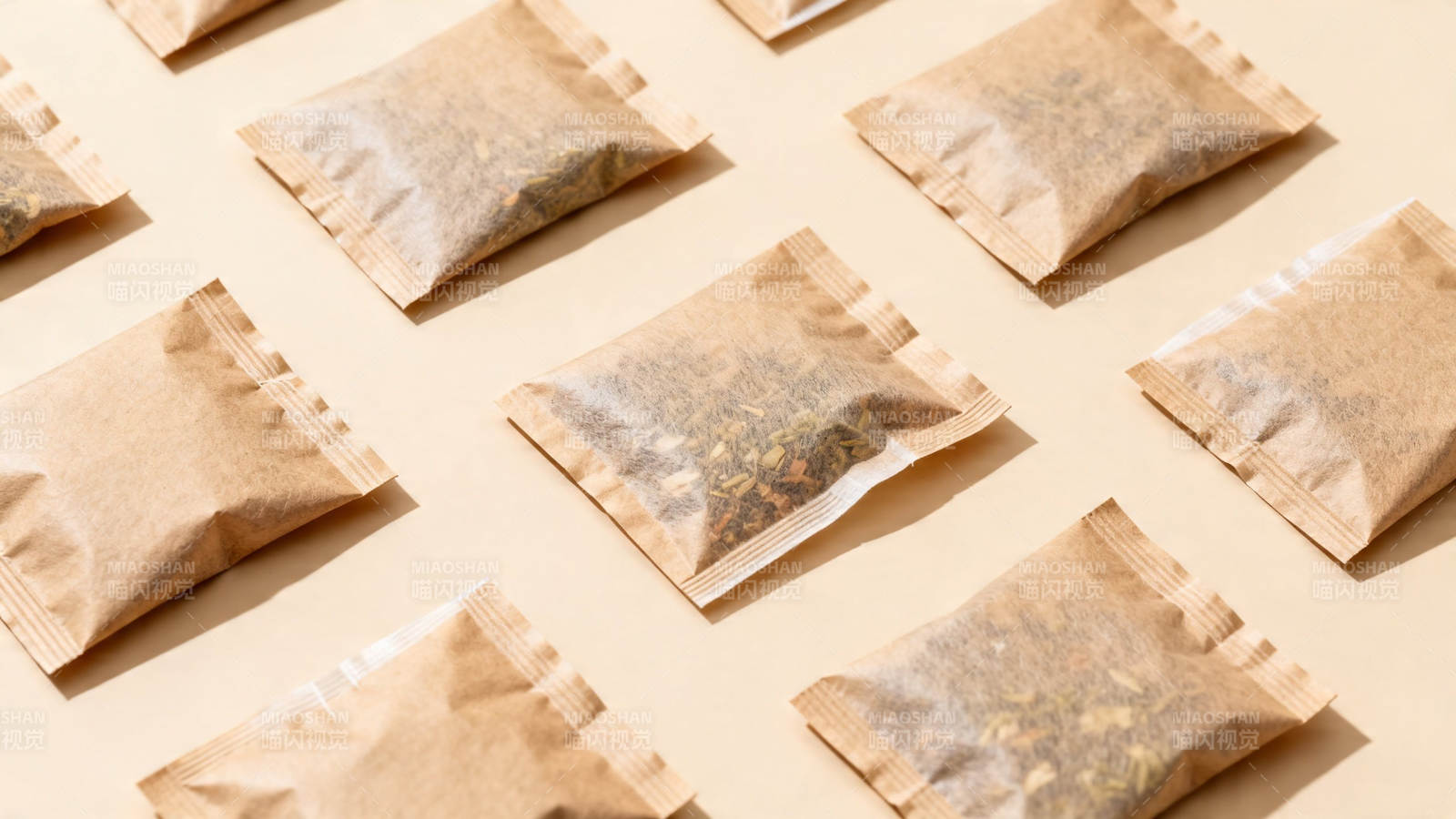 茶包整齐排列 简约自然风图片