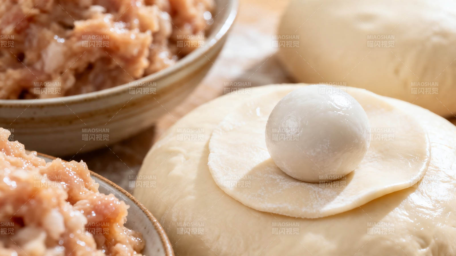 包馅面团 手工美食制作中图片