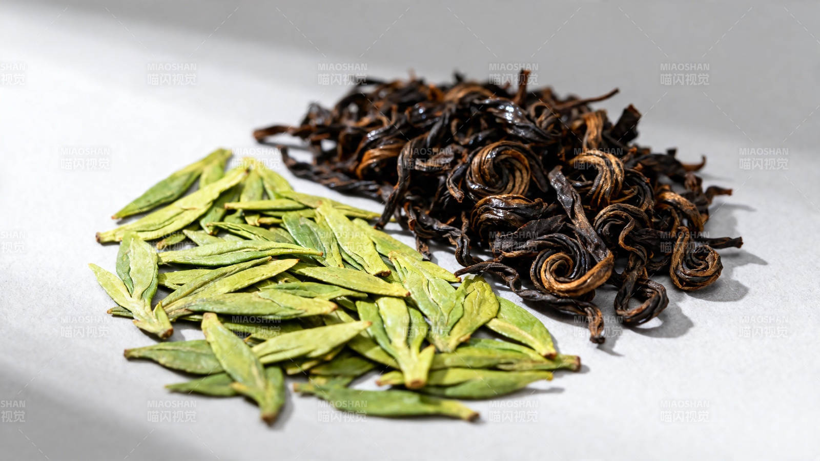 绿红茶叶对比图图片