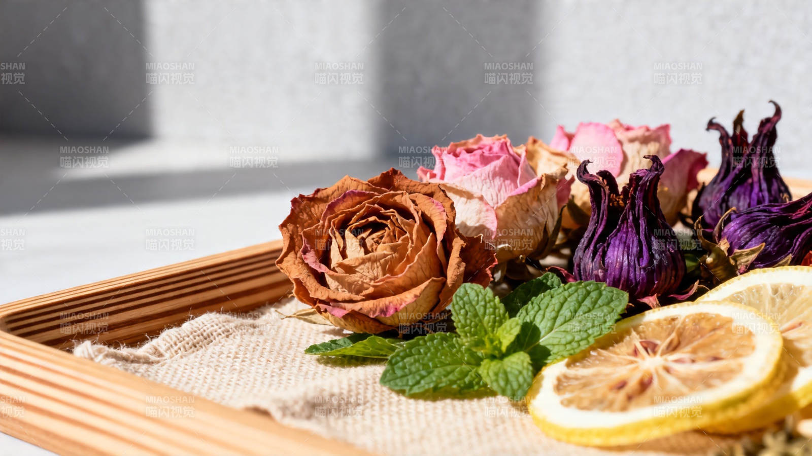 干花柠檬薄荷静物图图片