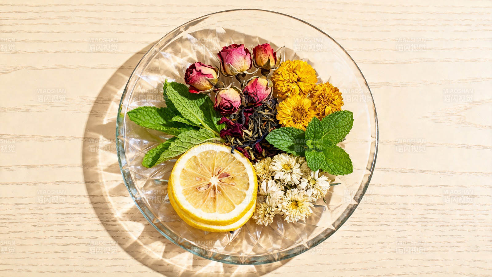 花草柠檬茶原料组合图片