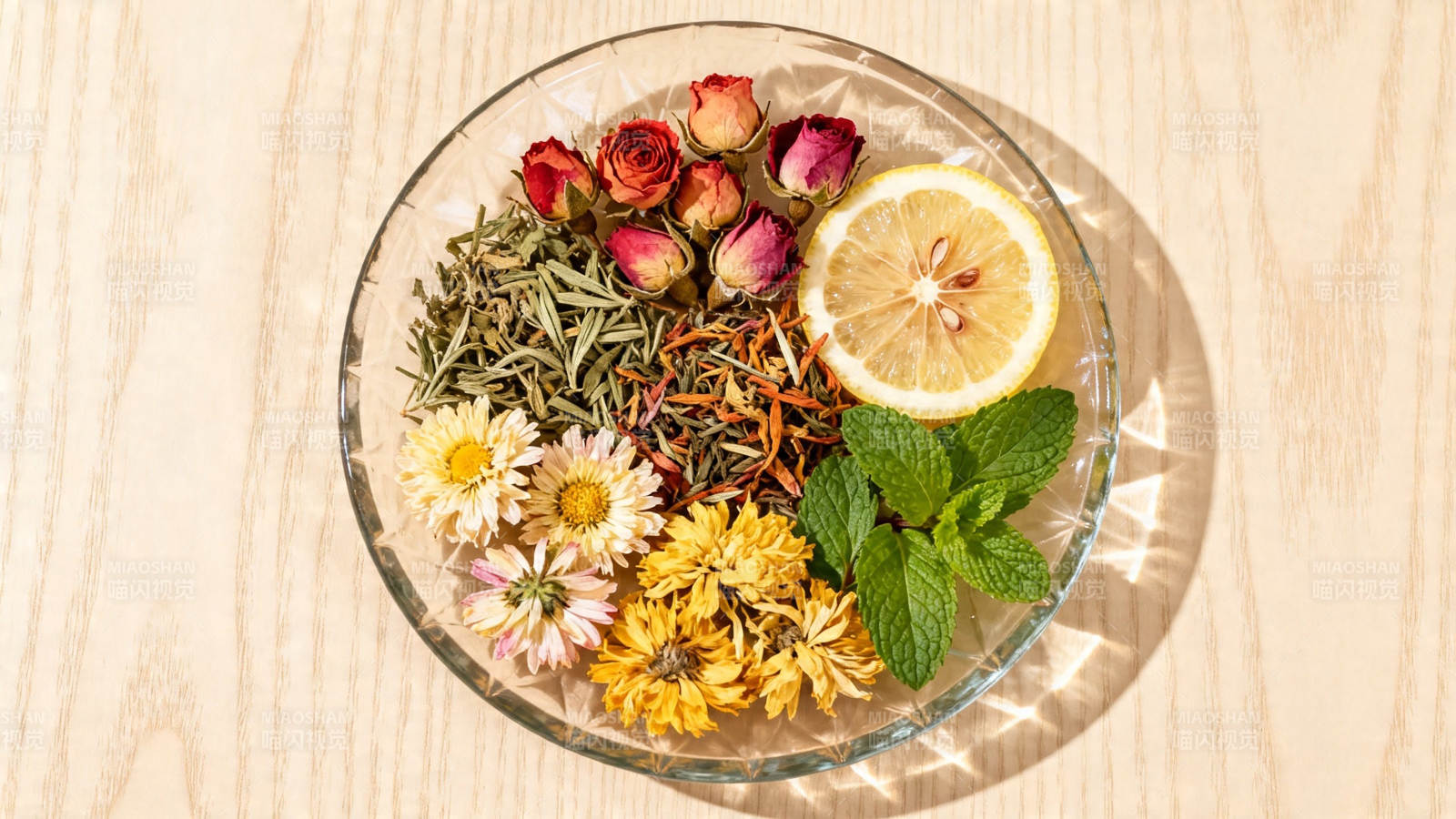花草茶原料盘 玫瑰柠檬薄荷图片