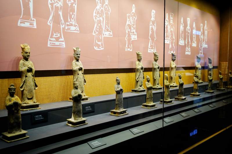 古代陶俑陈列展图片