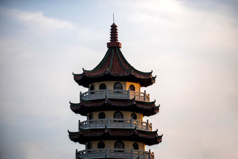 古塔夕照 飞檐翘角映云霞图片