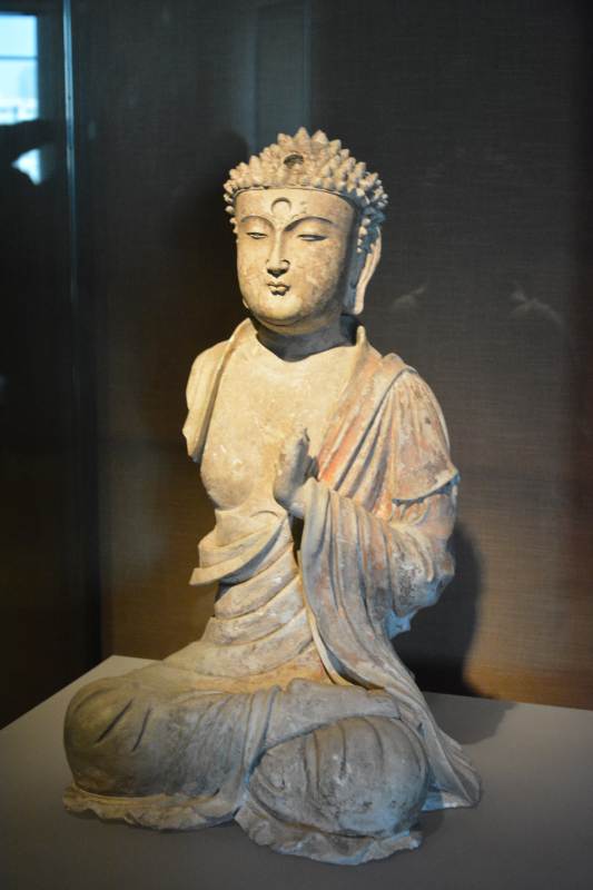 石雕佛像 静坐冥想图片