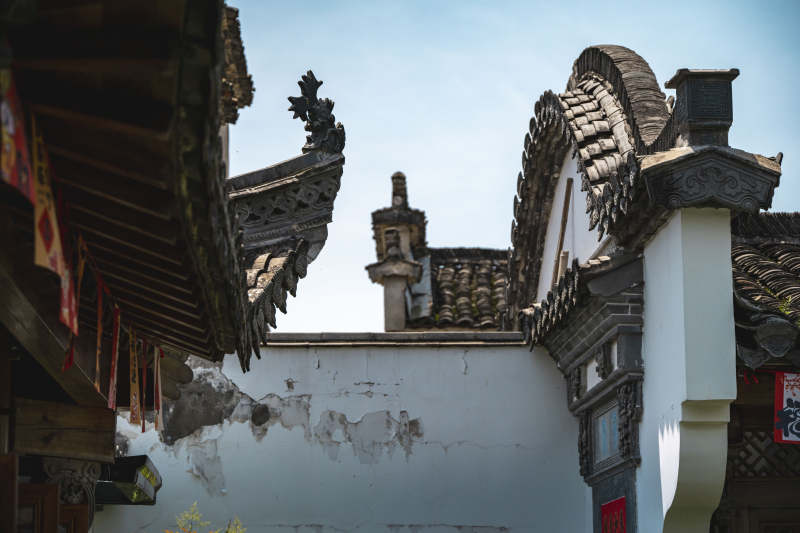 徽派建筑屋檐细节特写图片